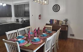 Reservoir Hill Mansion - 4 Bedrooms